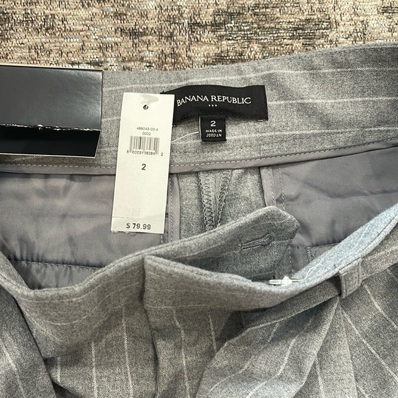 NWT Banana Republic grey and white stripe pants - Picture 3 of 4